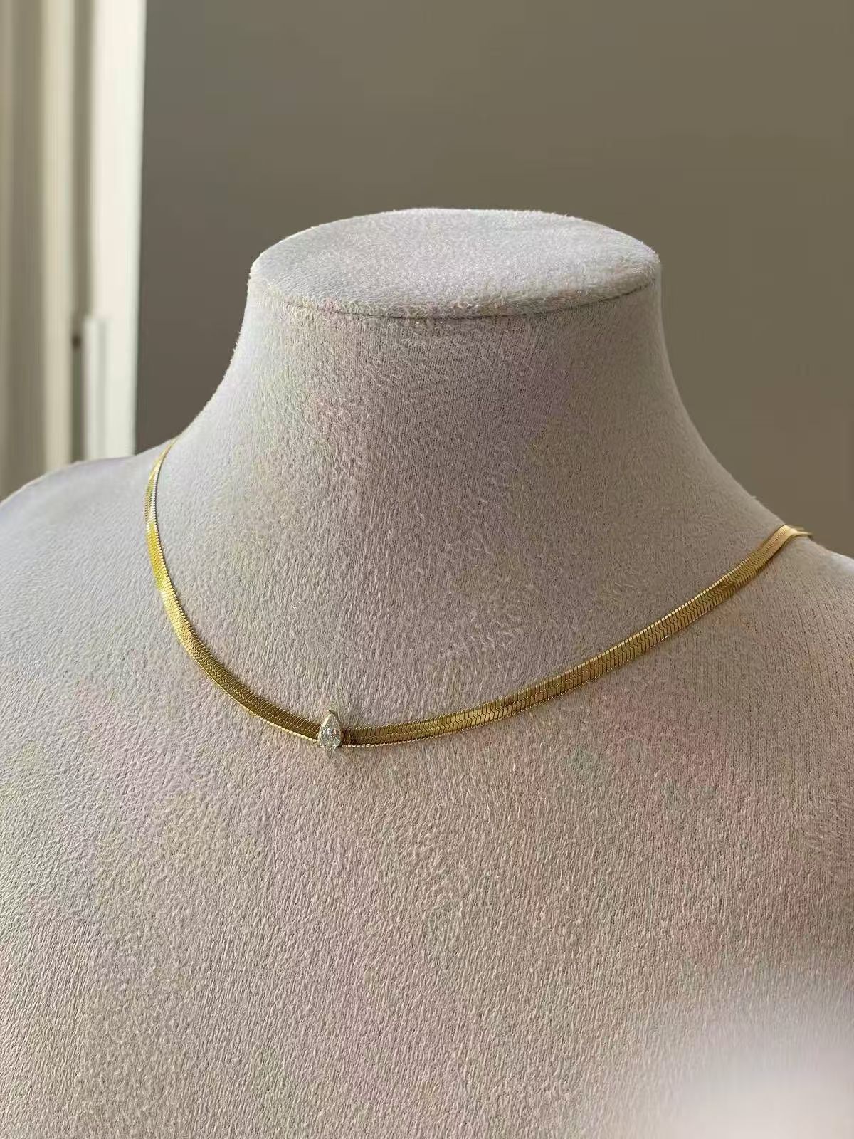 One Diamond Snake Necklace