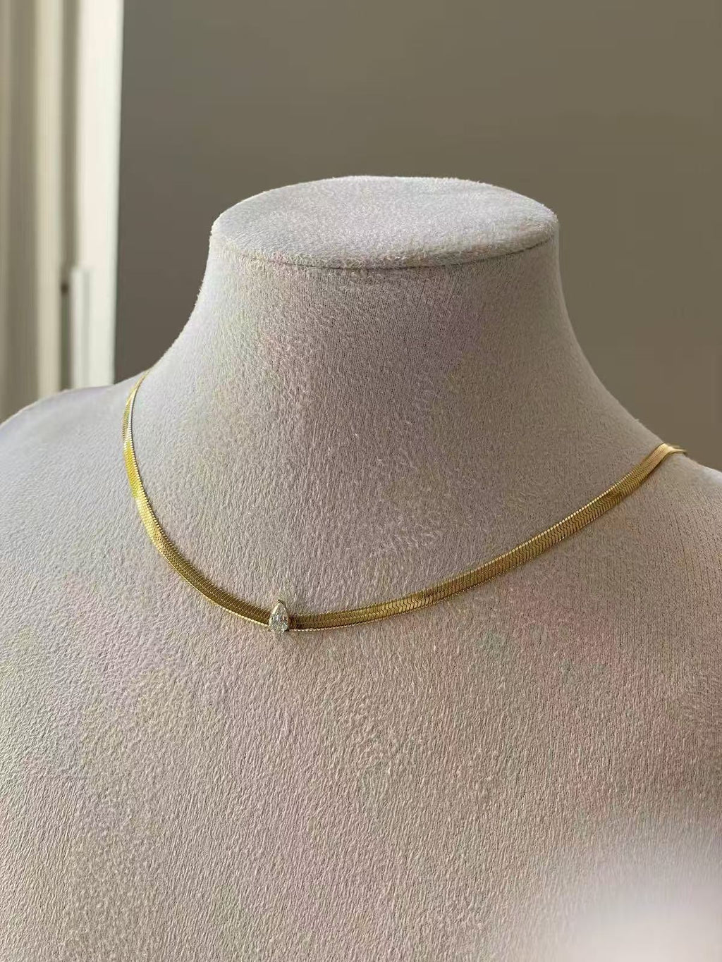 One Diamond Snake Necklace